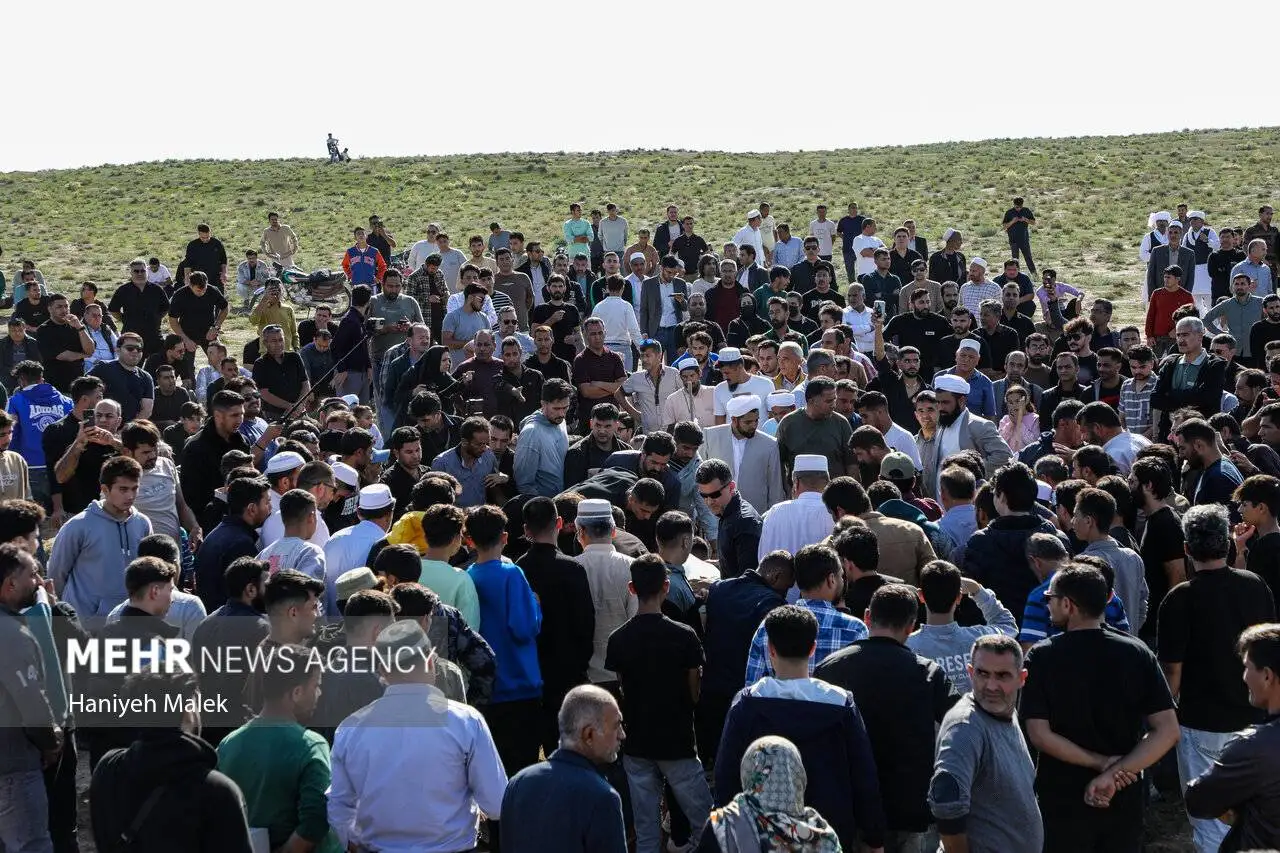 تصاویر مراسم خاکسپاری صابر کاظمی در زادگاهش