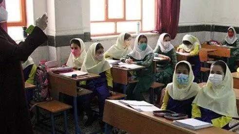 ویدیو - خلاقیت معلم شیرازی برای انتخاب قشنگ ترین دختر کلاس حماسه آفرید - هنر نزد ایرانیان است و بس