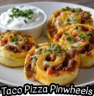 جرات پختن این غذاها را دارید؟ - غذاهای هیبریدی و تلفیقی ؛ طعم دیوانه وار پیتزا با هندوانه