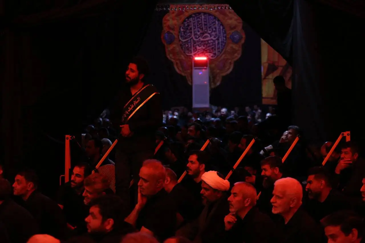 گزارشی تصویری از حسینیه هدایت - حسین(ع)، کشتی نجات