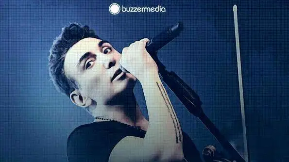 دانلودآواز باشکوه شادمهر عقیلی - آهنگ از واژه ها خسته شدم بذار یکم سکوت کنم ... + متن