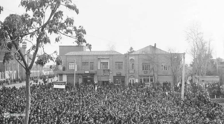 تصاویر دیده نشده از میدان بهارستان؛ از 168 سال قبل تا امروز