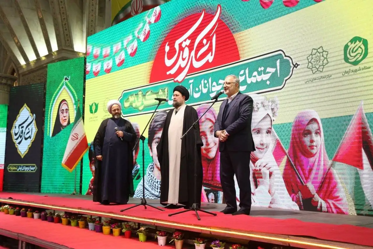 خبر نسل چهارم، پای کار انقلاب