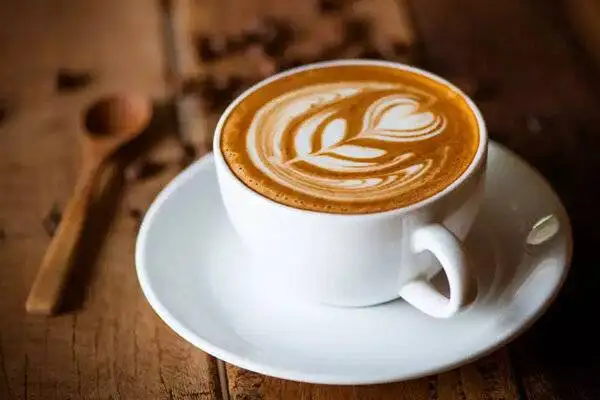 4 نوشیدنی جذاب با قهوه: از کلاسیک تا مدرن برای عاشقان کافئین