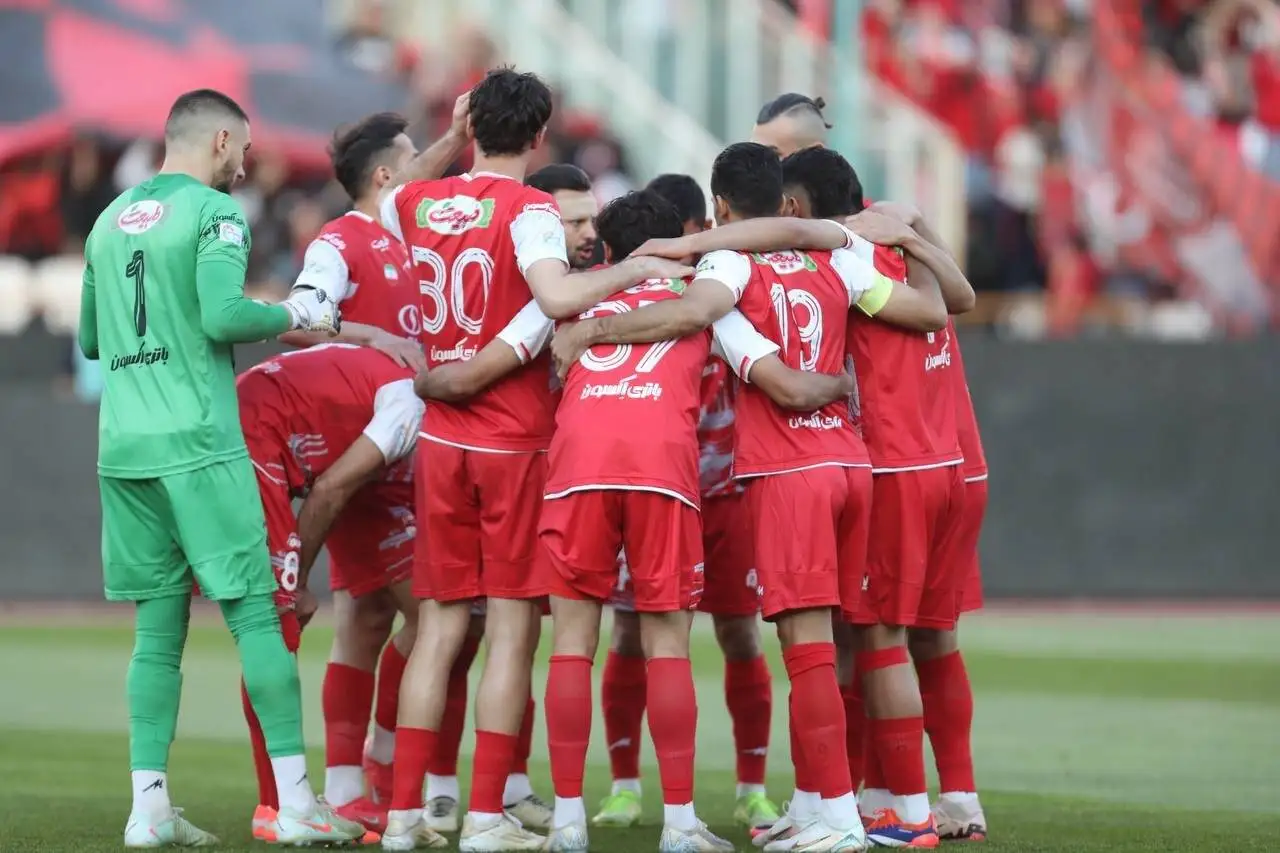 رقابت تنگاتنگ استقلال و پرسپولیس در لیگ 24 - کی ناکام تر است؟