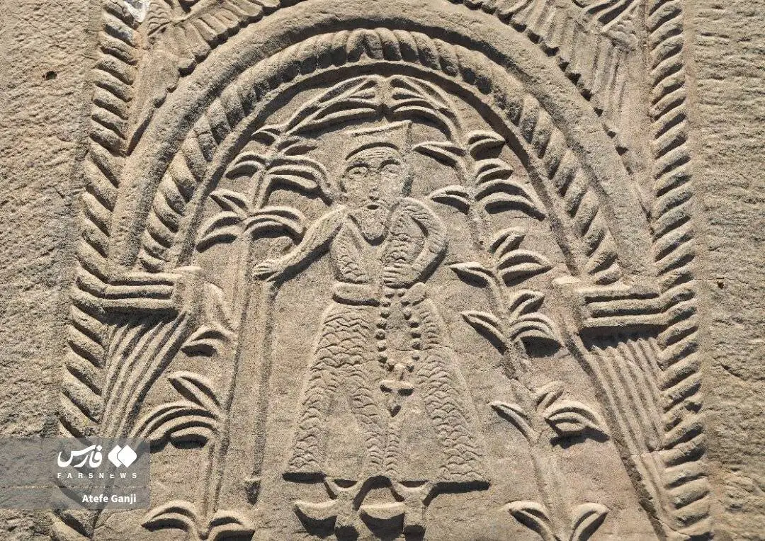 سنگ قبرهای خاص قبرستان ارامنه سیرَک را ببینید + تصاویر