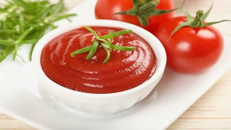 پوست گوجه فرنگی را چطور بکنیم؟ ؛ خواص بی نظیر گوجه فرنگی برای بدن