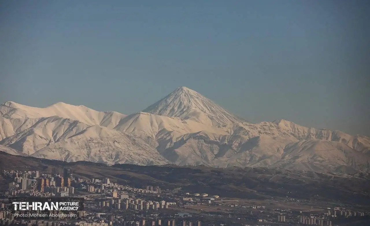 چهره ایران برفی و خوشحالی مردم + عکس و فیلم