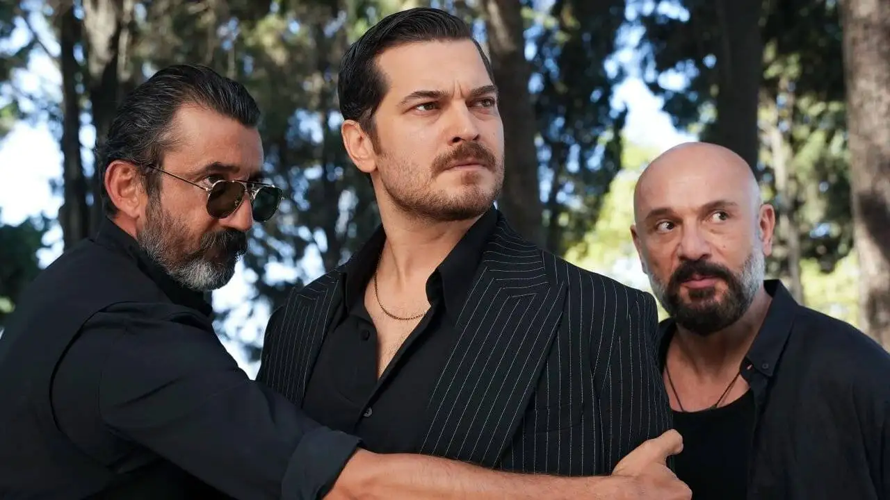 تصویر - کپی کاری ناشیانه بازیگر ایرانی از ستاره محبوب تلویزیون ترکیه!