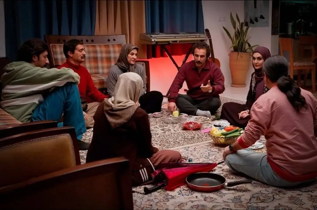 پشت صحنه لحظه ای که فهیمه به بهتاش سیلی زد - محسن هر دستمزدی گرفته، کم گرفته! - خرس نباید گرمش می شد، ما با 12 تا دوربین هر کاری که انجام داد...