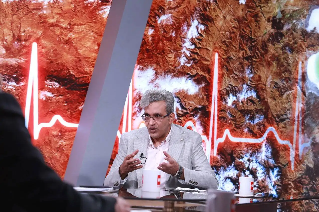 دریاچه ارومیه در نقطه مهم - ماجرای تخلیه شهرهای منطقه چیست؟ - دریاچه ارومیه به تاریخ می پیوندد اگر...