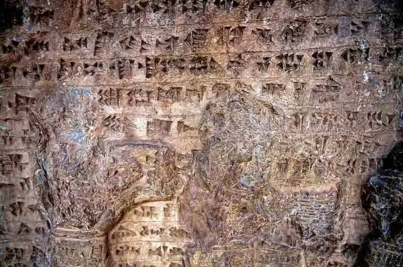 تنگه کول فرح ایذه؛ جایی که تاریخ و طبیعت در هم آمیخته اند