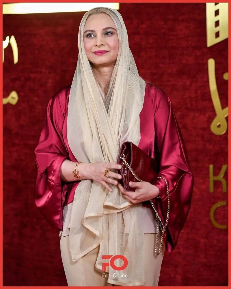 عکس سفر در زمان - عمه خانم سریال فاصله ها روز به روز خوشتیپ تر می شود ...