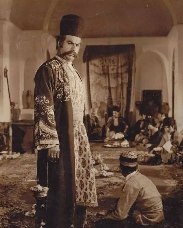 تهران گردی با شاعر سینمای ایران!