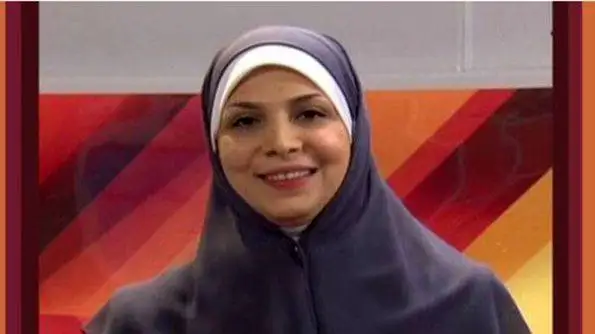 عکس - سفر در زمان ؛ چهره جدید(شیده معاونی) مجری دهه 60 به همراه دختر زیبایش - مادر و دخترش باهم مو نمی زنند!