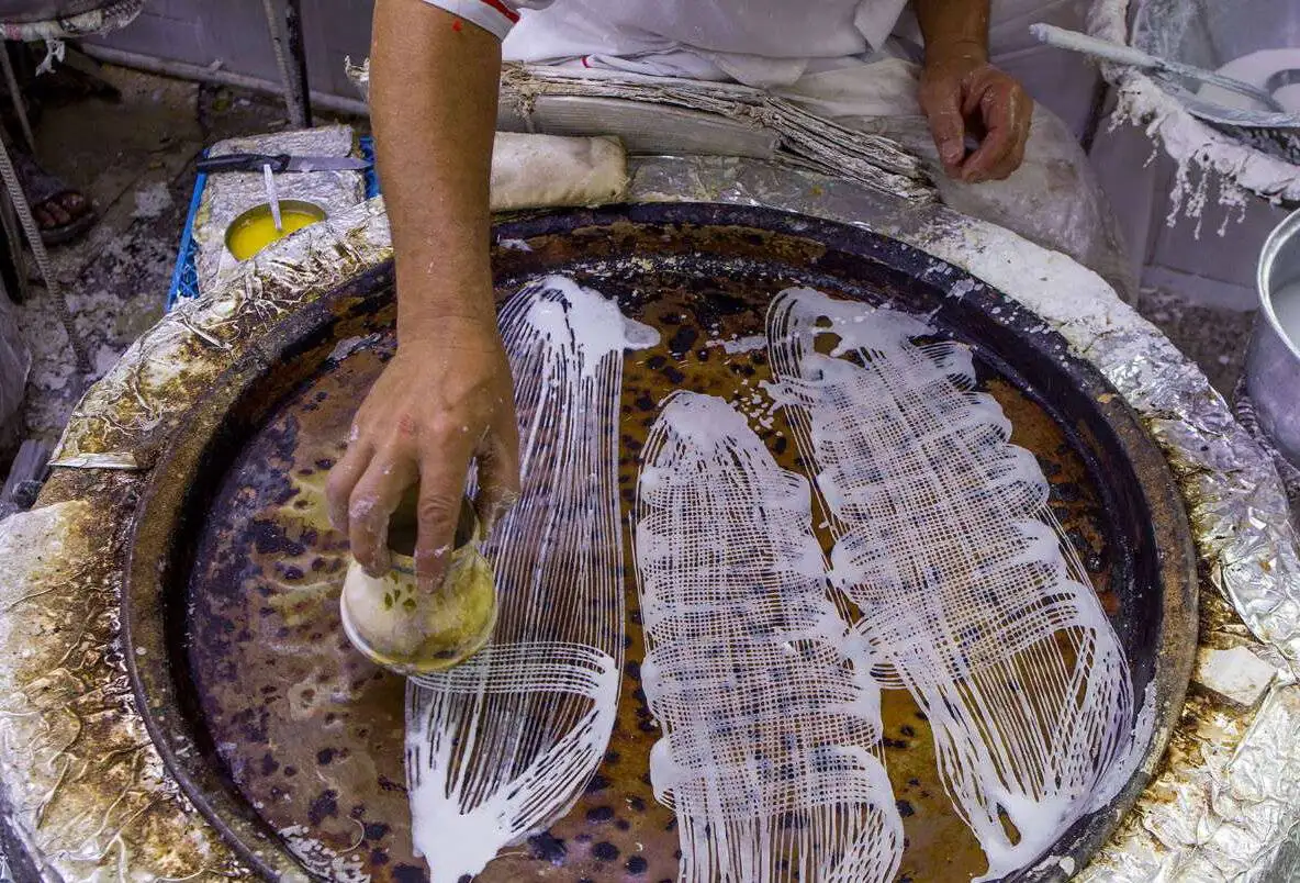 رونق بازار شیرینی های رمضانی - درمورد خوراکی های معروف ماه مبارک مهمانی خدا