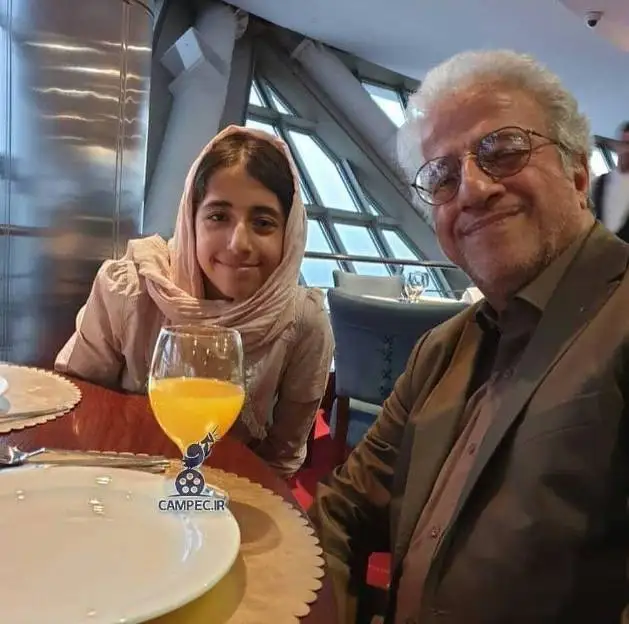 عکس - رونمایی علیرضا خمسه از دختر واقعی اش - دماغ و دهن و چشم کپی باباپنجعلی سریال پایتخت ....