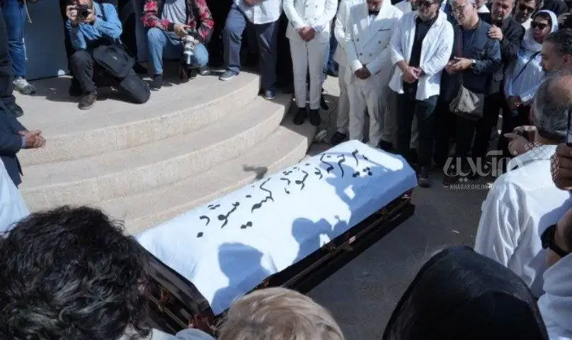 تصویر - نوشته روی تابوت زنده یاد ناصر تقوایی: هر چیز که نو نشود کهنه می شود