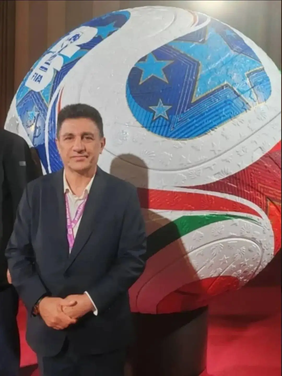 عکس - نخستین تصاویر امیر قلعه نویی در قرعه کشی جام جهانی