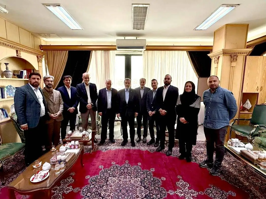تصویر - مهدی تاج در نهاد ریاست جمهوری؛ ملاقات فدراسیونی ها با محسن رضایی
