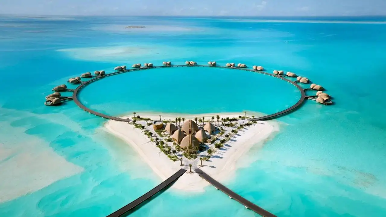 تصویر - خرید لاکچری رونالدو و جورجینا در عربستان؛ دو ویلای شگفت انگیز در بهشت خصوصی دریای سرخ!