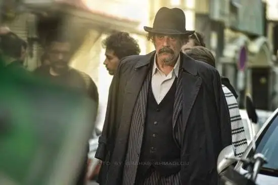 سیاهی لشکرها در تلویزیون - منتقدان (شاه نقش) را نقد می کنند - شاهد احمدلو در برنامه (هفت)