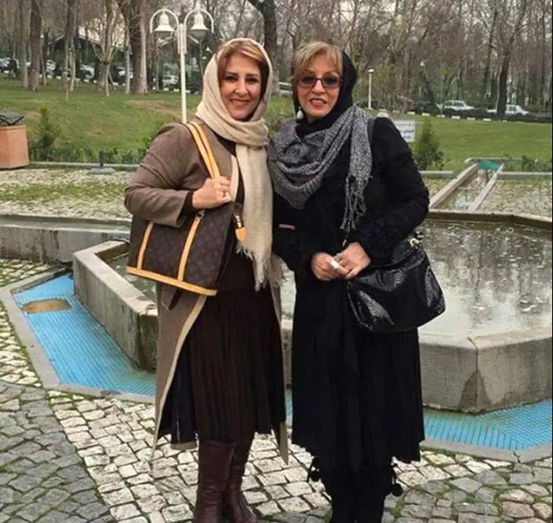 رونمایی از ورژن با کلاس و جوان تر مرجانه گلچین - خواهر خانم بازیگر با خودش مو نمیزنه!