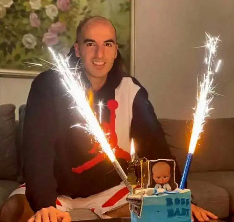 جشن تولد بامزه بازیگر سریال نون خ با تم بچه رئیس