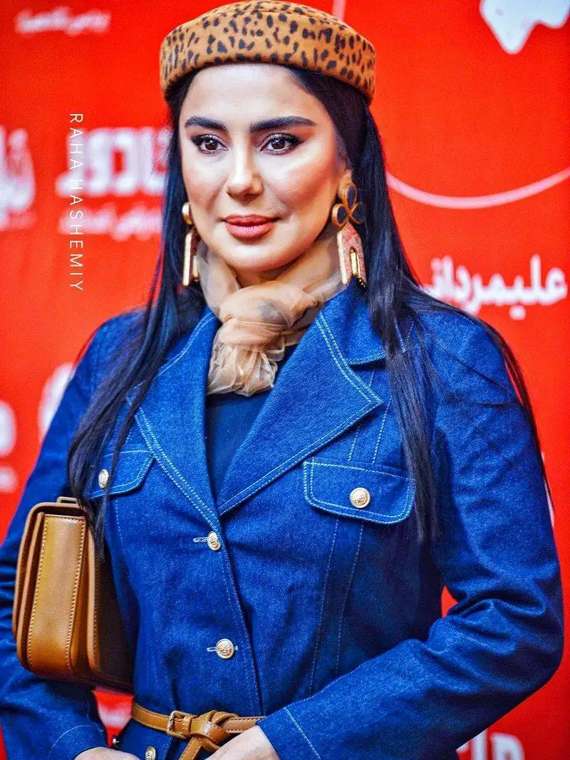 عکس - تیپ و استایل جسورانه و جذاب شیدا یوسفی بازیگر سریال نون خ در اکران فیلم کج پیله !