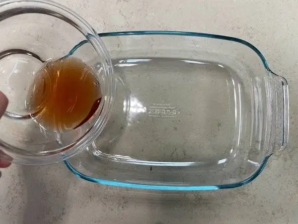 خروس سرخ شده با مرینیت ویژه در کنار سیب زمینی برشته - مراحل کامل روش تهیه + تصاویر