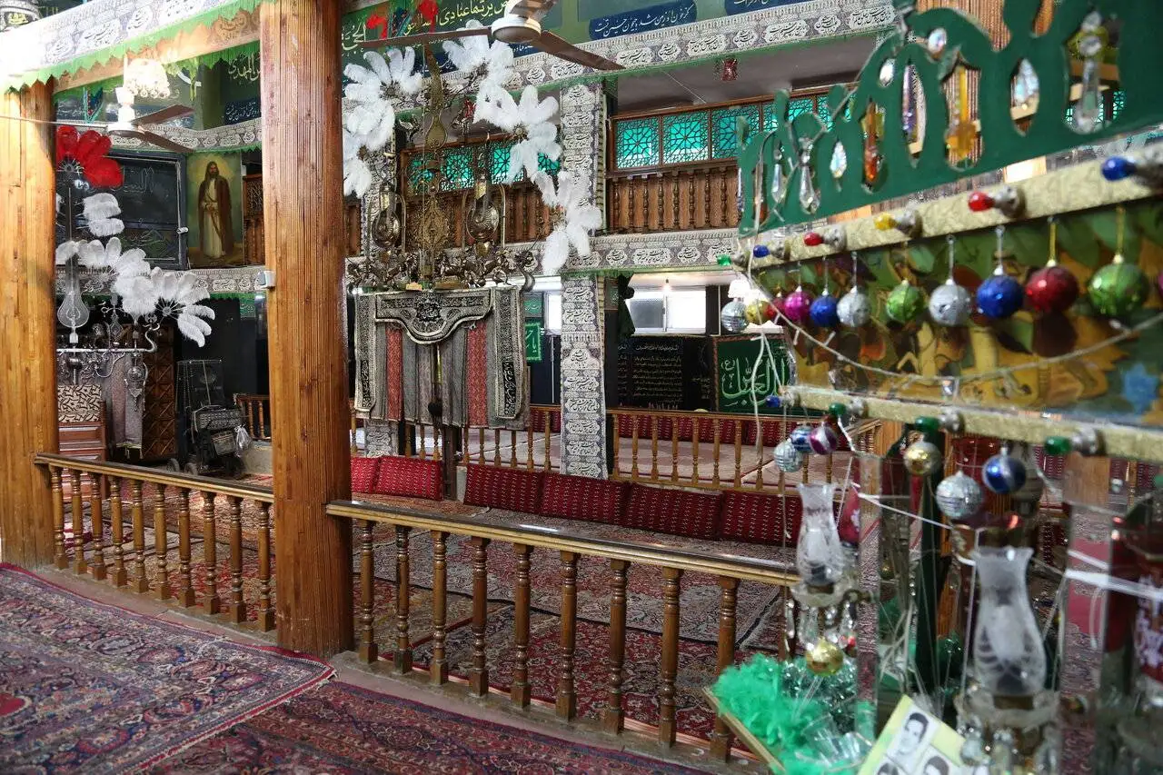 از تکیه رضاقلی خان تا درخونگاه