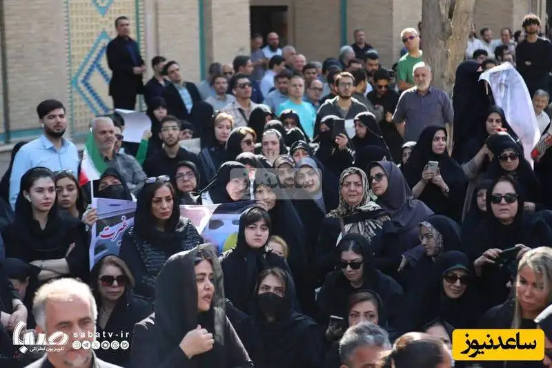 تصاویر - از حضور پژمان بازغی، زینب سلیمانی و تا مهوش وقاری، حسین یاری و سایر چهره های معروف در مراسم خاکسپاری محمد کاسبی ....