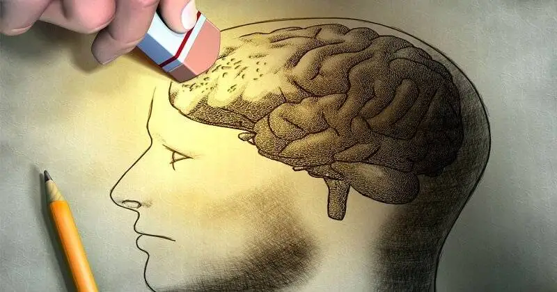 علائم آلزایمر که با روند طبیعی پیری اشتباه گرفته می شوند