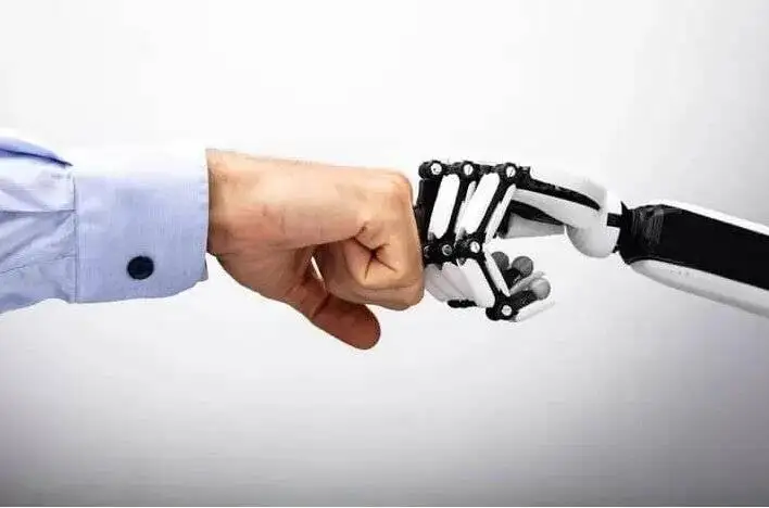 پیش بینی سم آلتمن: نسل جدید در یک دهه آینده وارد مشاغلی می شوند که امروز وجود ندارد