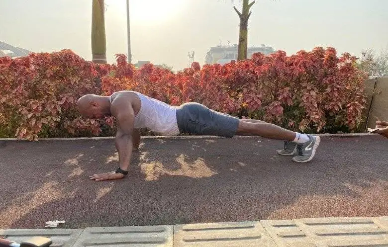 چطور در خانه عضله سازی کنیم؟