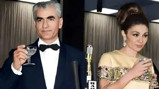 عکس سفر در زمان - محمدرضا پهلوی و فرح دیبا در کنسرتی در پاریس - سال 43