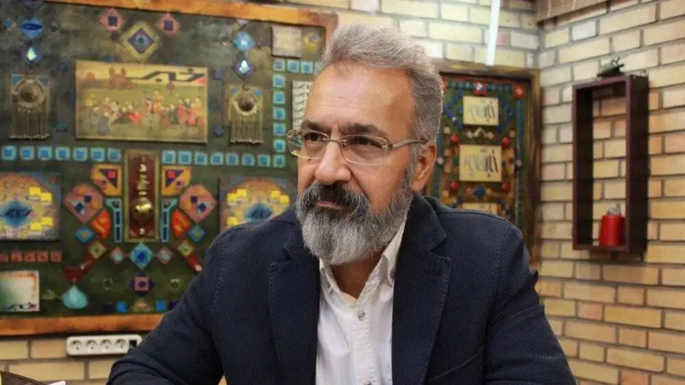 85 تا 90 درصد دانش آموزان انگیزه ای برای یادگیری ندارند - مخالفت نهادهای قدرت با تغییر محتوای آموزشی - از معلمان 80 ساله درخواست بازگشت به کار دارند