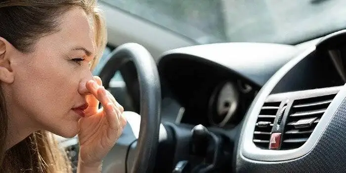 دلیل بوی بد بخاری خودرو چیست ؟ ؛ دلایل اصلی و روش های رفع آن