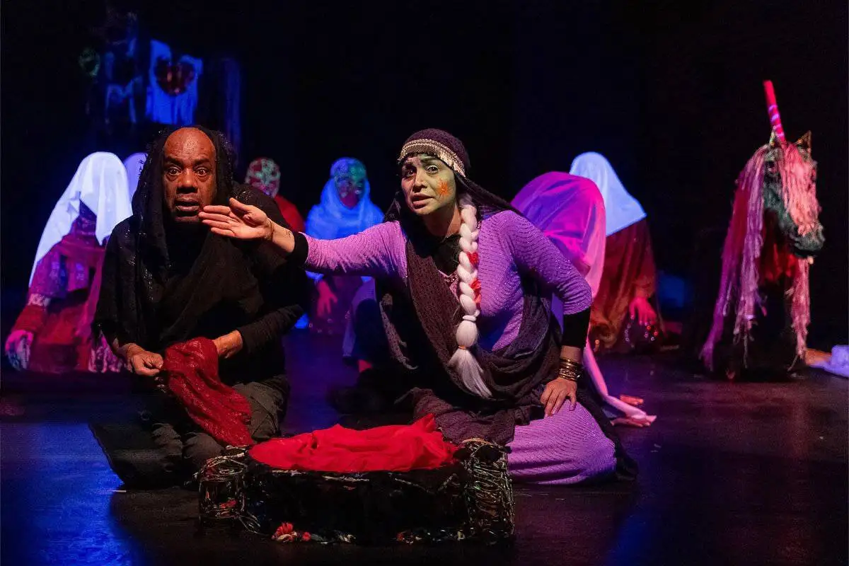 از (کانگوروی ژاپنی) تا (تحفه نطنز) روی صحنه تماشاخانه های تهران اجرا می شود