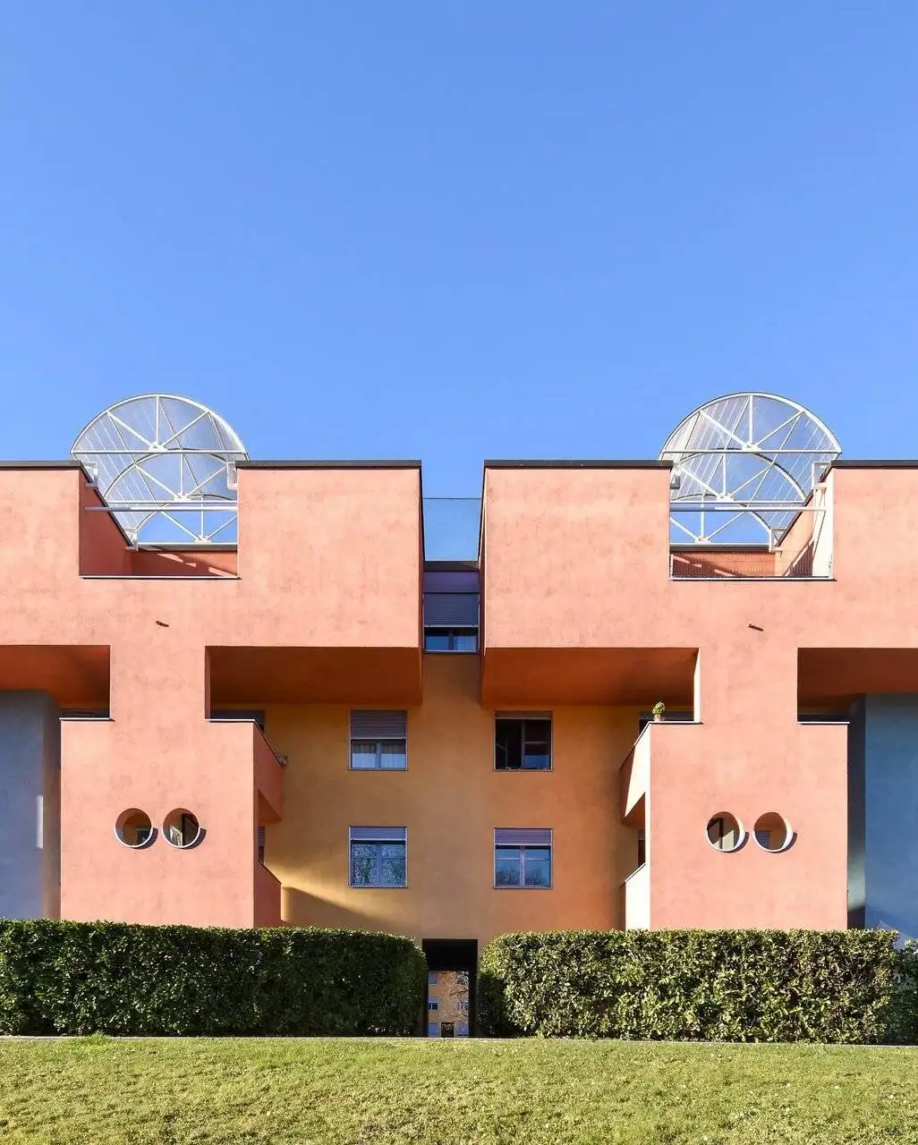 معماری با رقص هندسه و نور؛ شاهکار تازه (ماریو بوتا) 