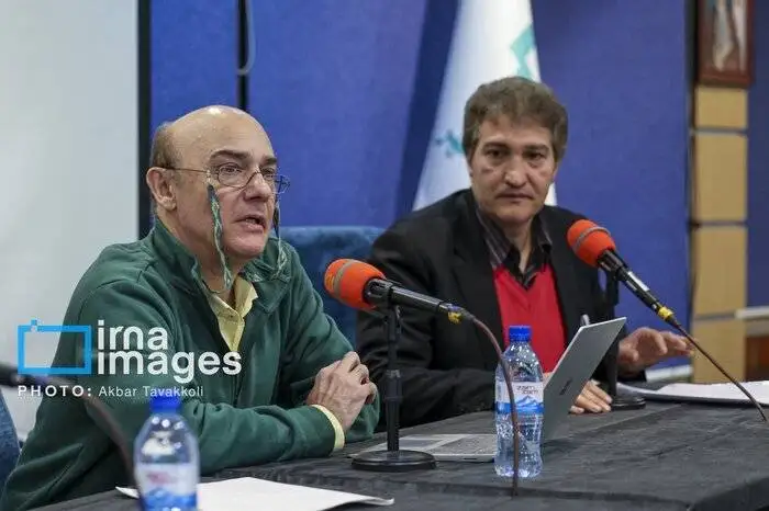 ترس های 19 سالگی را در 65 سالگی هم دارم - گمان می کردیم در تونلی تاریک محبوس شده ایم