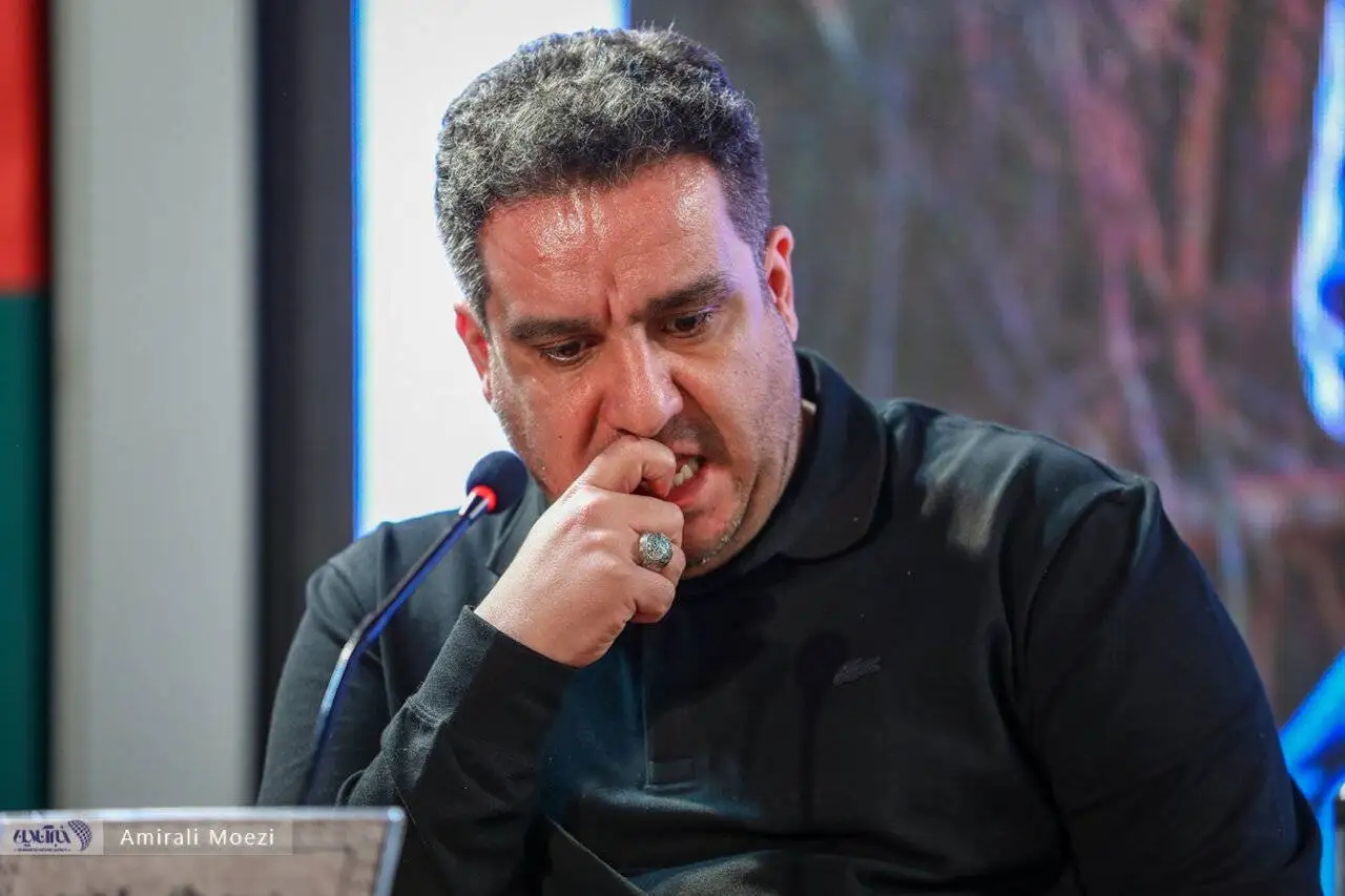 تصاویر - از بغض و ناراحتی تا ماجرای کاهش وزن آقای بازیگر؛ فتوکال و جلسه خبری فیلم سینمایی (پل) در جشنواره فجر