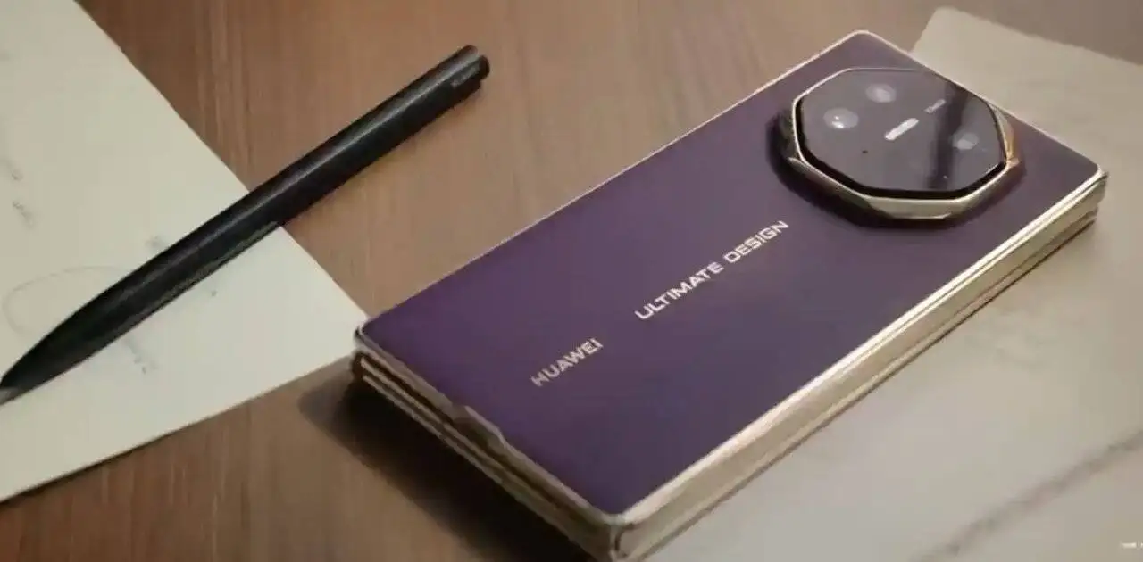 رقابت تنگاتنگ گوشی های سه تاشو در بازار؛ z trifold بهتر است یا mate xts؟