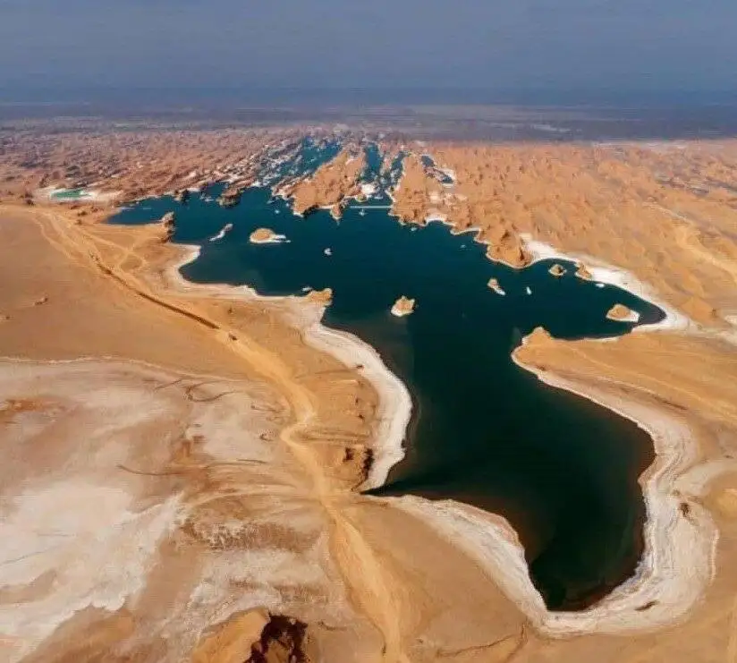 آشنایی با چند مقصد گردشگری رازآلود و شگفت انگیز در گوشه و کنار ایران - جغرافیای جادویی سرزمین ما
