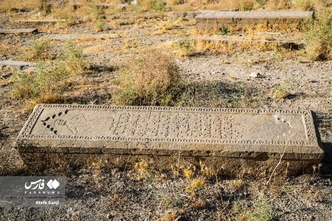 سنگ قبرهای خاص قبرستان ارامنه سیرَک را ببینید + تصاویر