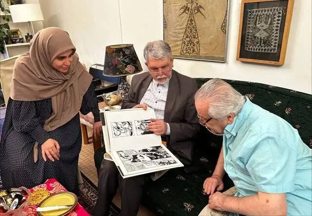 وزیر فرهنگ به منزل قباد شیوا رفت