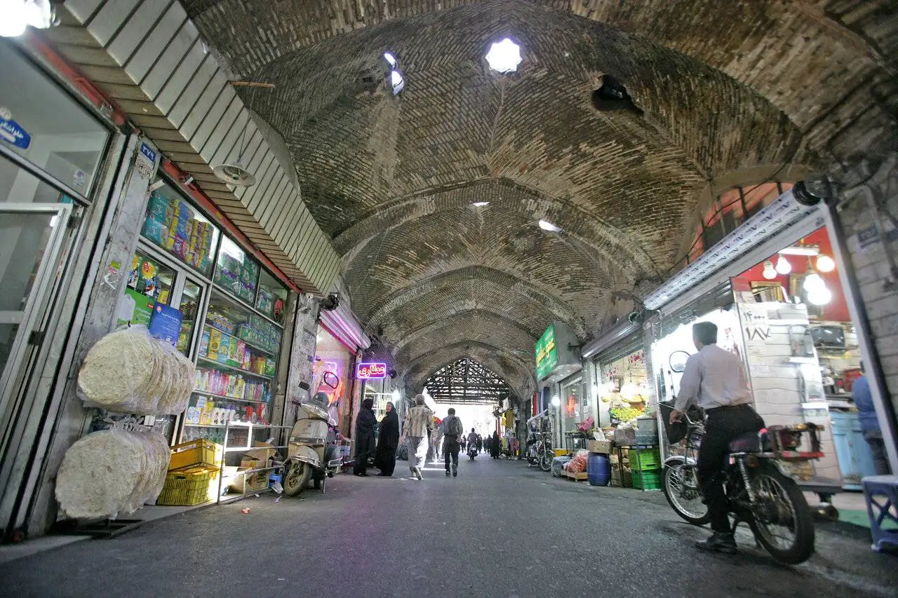 بازاری قجری در تهران که هنوز هم رونق دارد