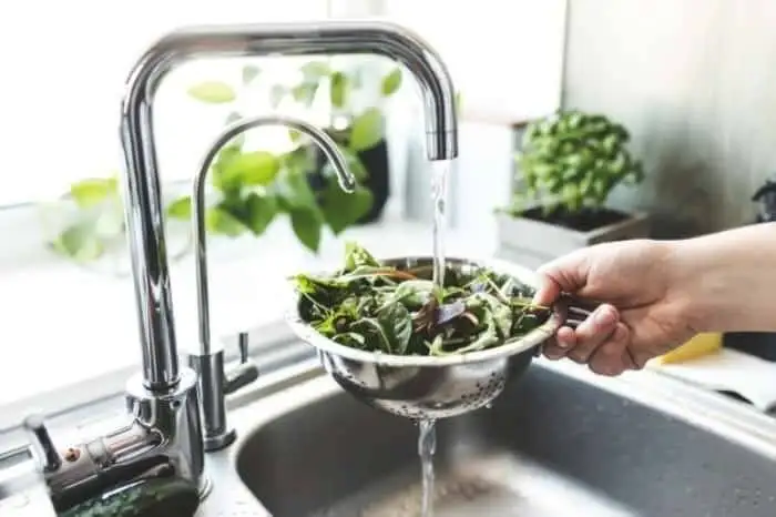 5 سبزی پرخاصیت برای کاهش کلسترول بعد از 50 سالگی + نحوه مصرف