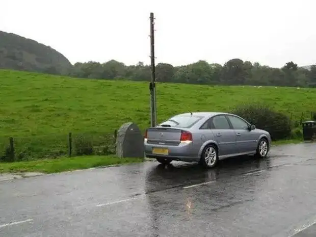 قانون جاذبه زمین در این مکان های واقعی کار نمی کند!