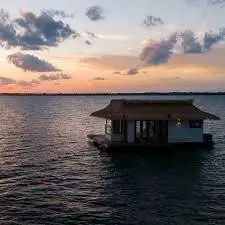 تجربه زندگی در خانه هایی که می توانند به هر نقطه ای بروند!